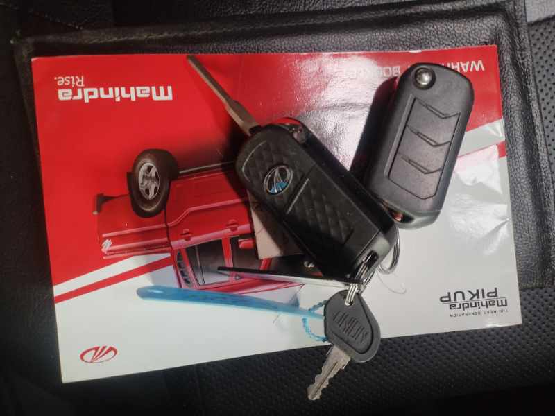 2023 MAHINDRA PIKUP 2.2 mHAWK S4 P/U S/C thumbnail 8