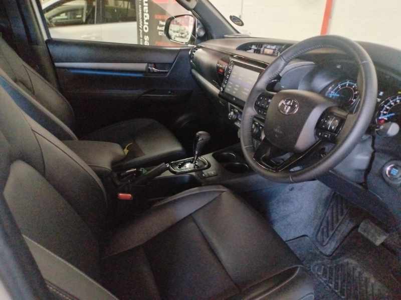2024 TOYOTA HILUX 2.8 GD-6 RB LEGEND A/T P/U D/C thumbnail 9