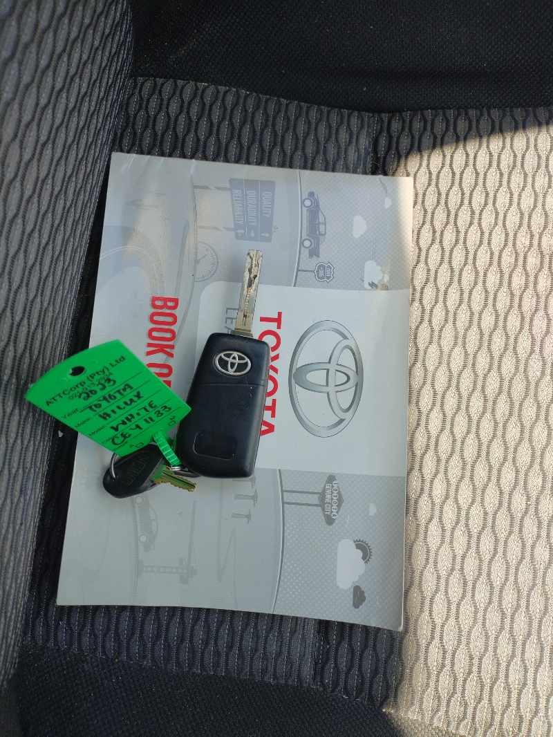 2021 TOYOTA HILUX 2.4 GD-6 RAIDER P/U S/C thumbnail 12