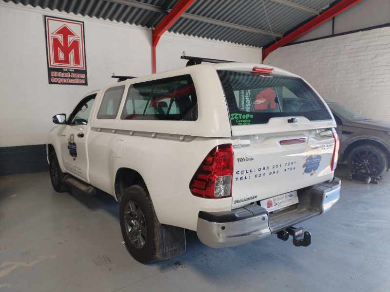 2024 TOYOTA HILUX 2.4 GD-6 RB RAIBER P/U S/C thumbnail 6