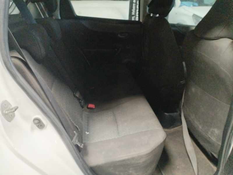2013 TOYOTA YARIS 1.0 XR 5Dr thumbnail 7