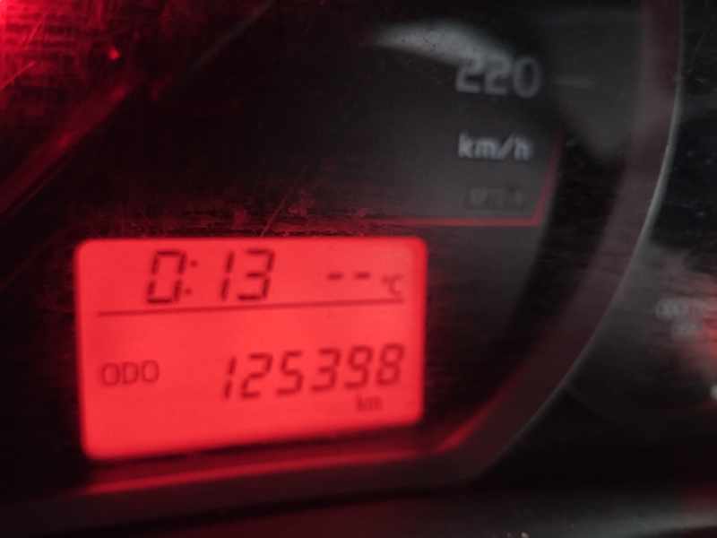 2013 TOYOTA YARIS 1.0 XR 5Dr thumbnail 9