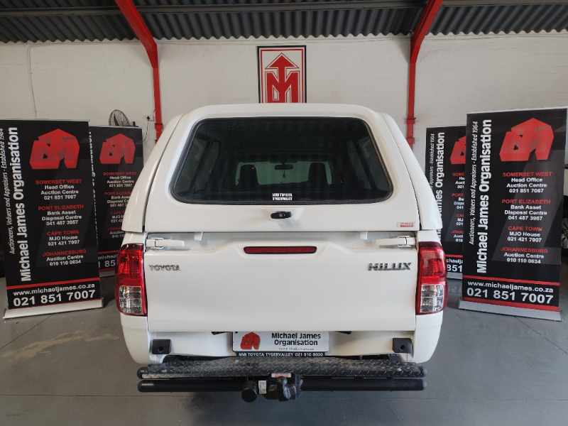 2025 TOYOTA HILUX 2.4 GD P/U S/C thumbnail 4