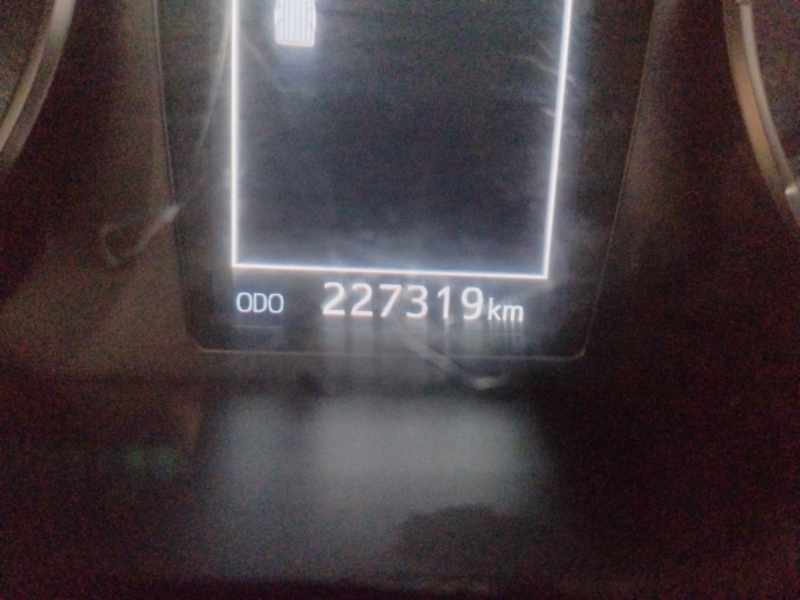2020 TOYOTA HILUX 2.4 GD6 S/C P/U thumbnail 9