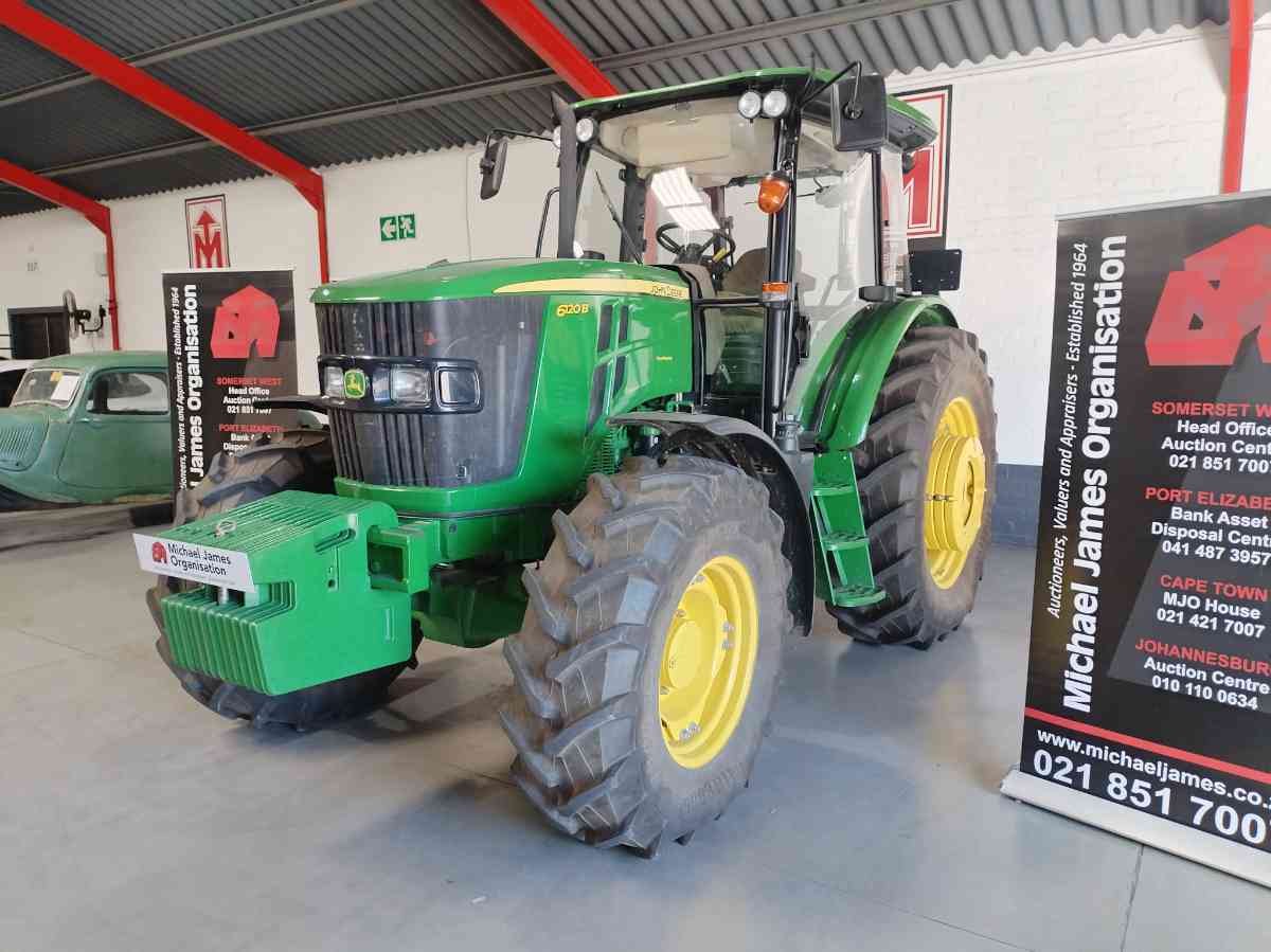 2021 JOHN DEERE 6120 B TRACTOR