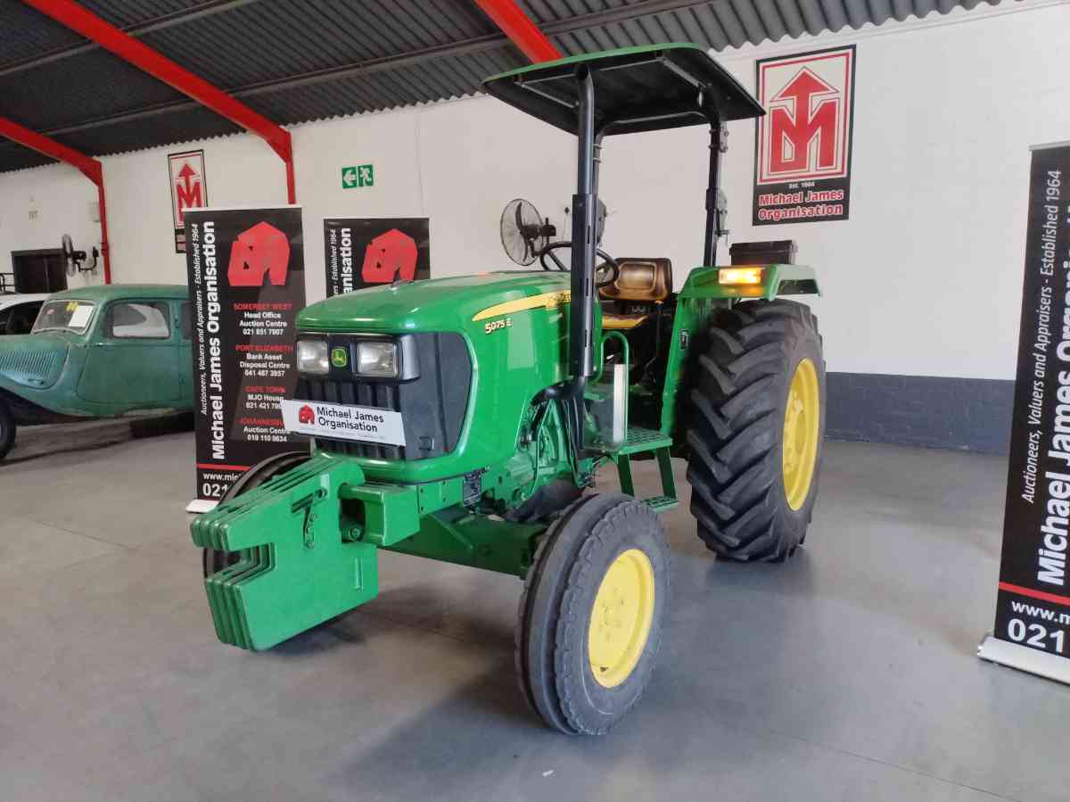 2021 JOHN DEERE 5075 E TRACTOR