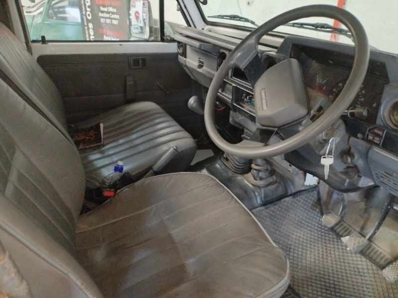 1998 TOYOTA LAND CRUISER DIESEL P/U S/C thumbnail 7