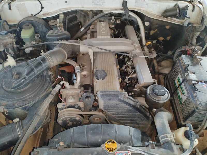 1998 TOYOTA LAND CRUISER DIESEL P/U S/C thumbnail 9