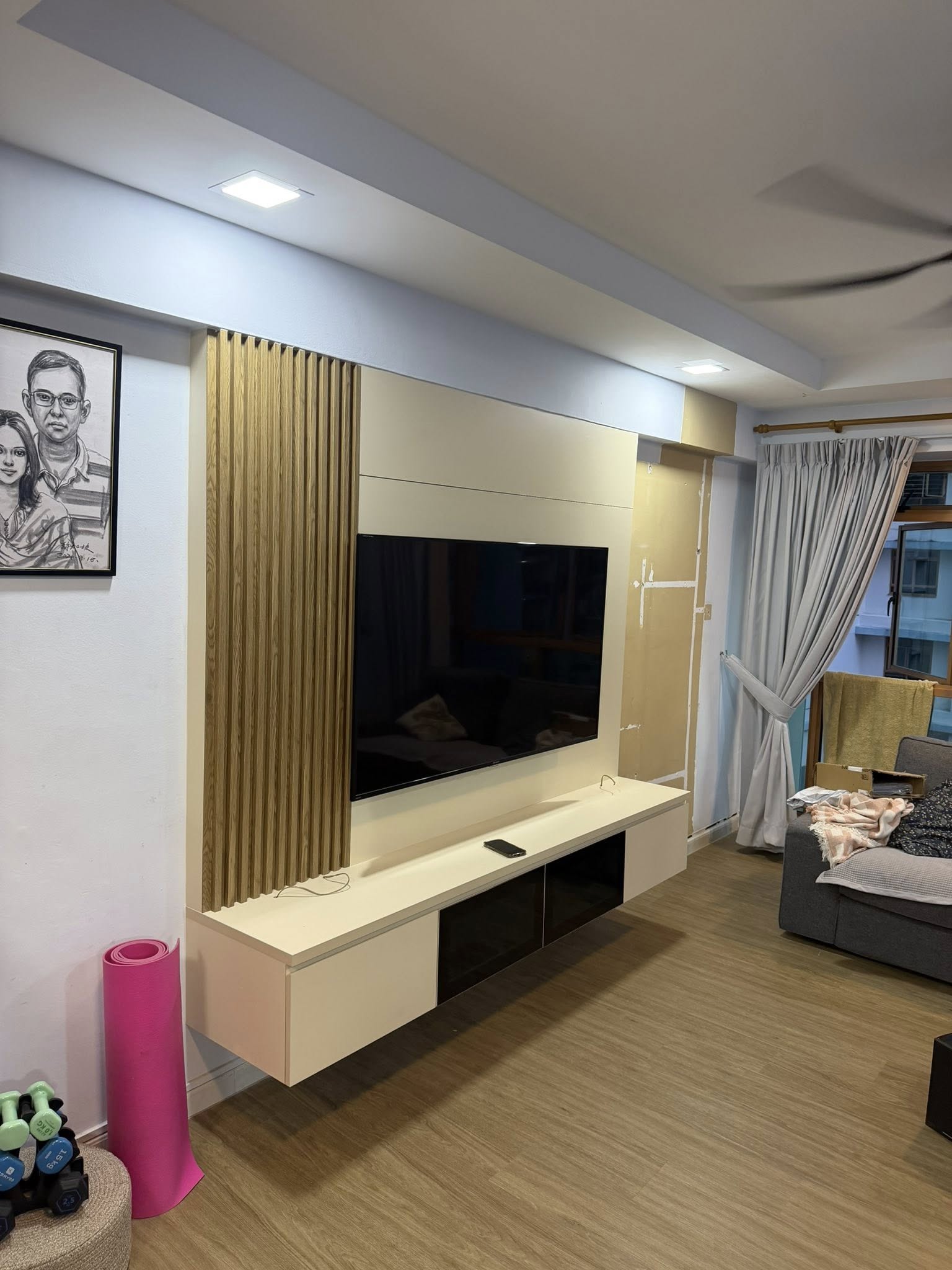 Modern Slat-Accent TV Feature Wall