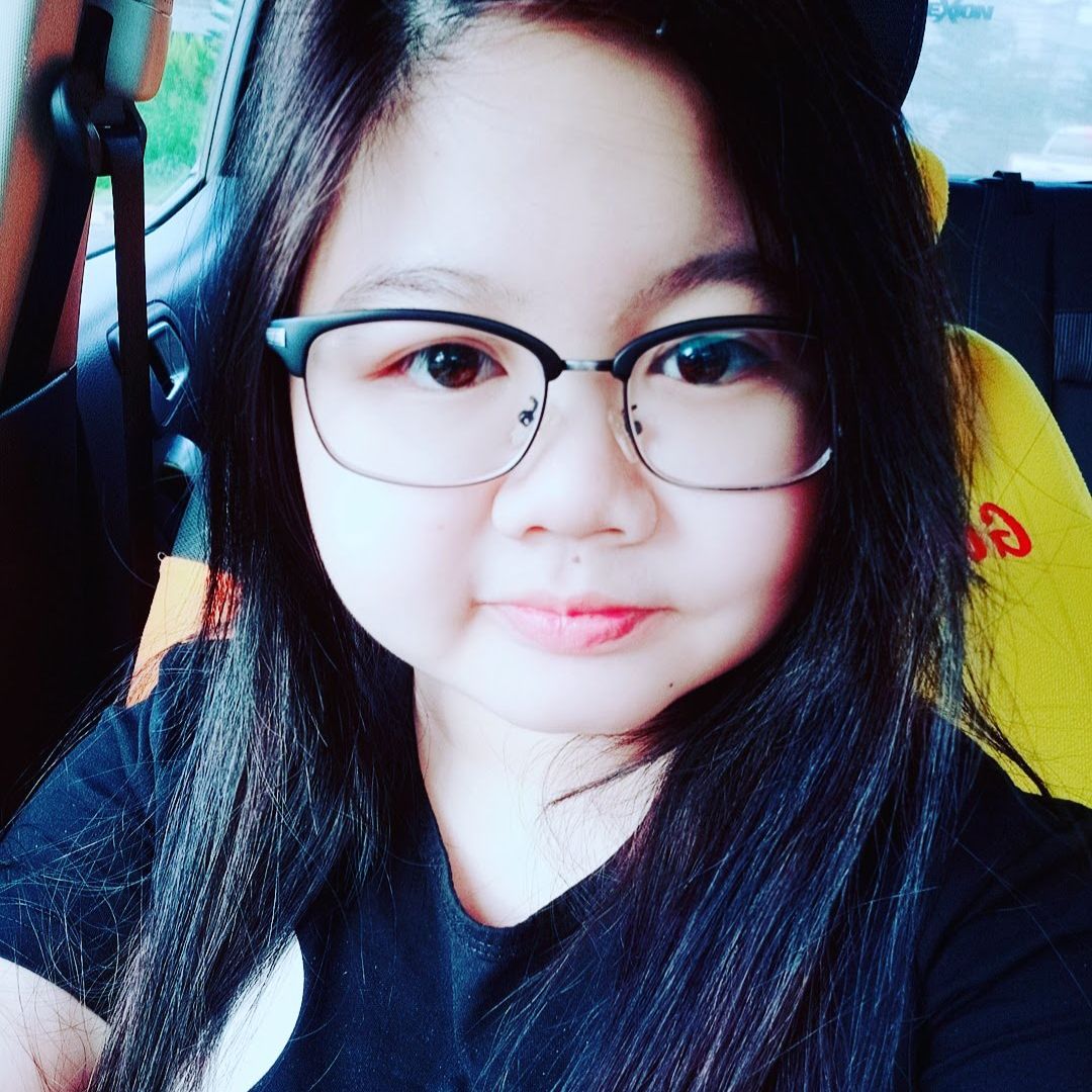 Sharlow Lean's avatar'