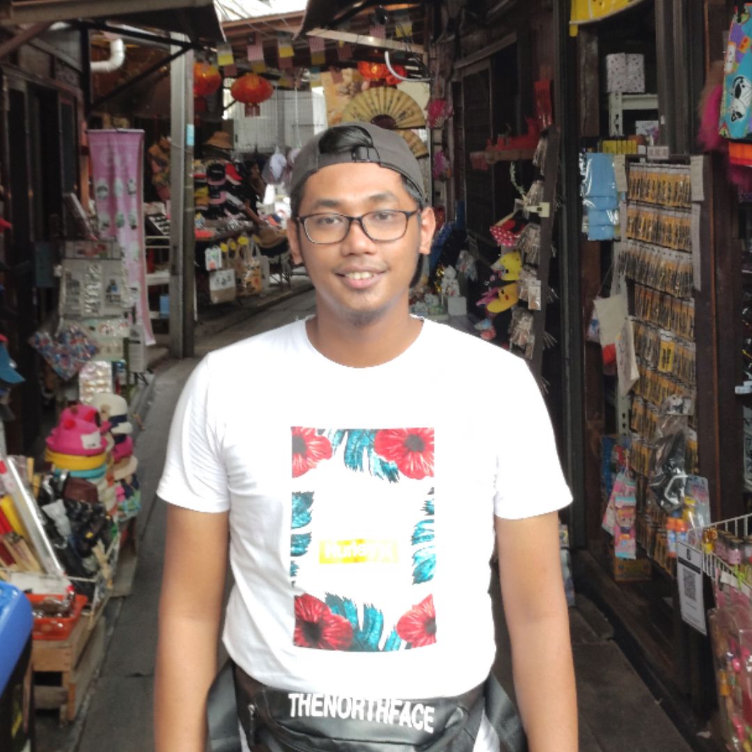 Zharif Halim's avatar'