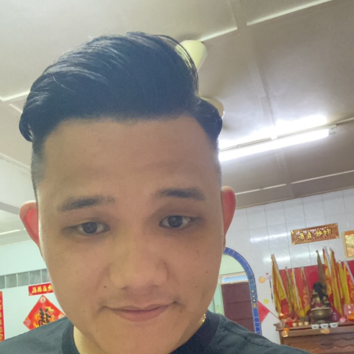 Tan Jin Hong's avatar'