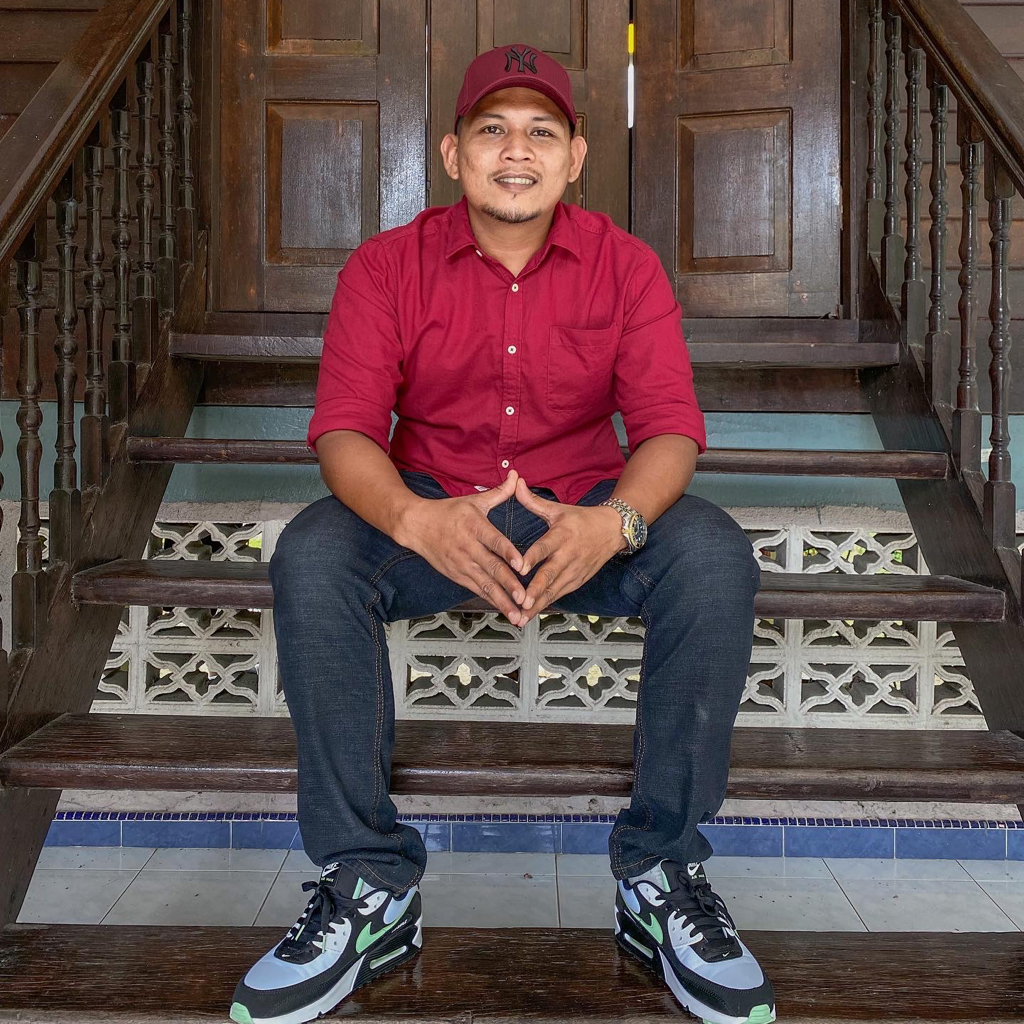 Subbri yusop's avatar'