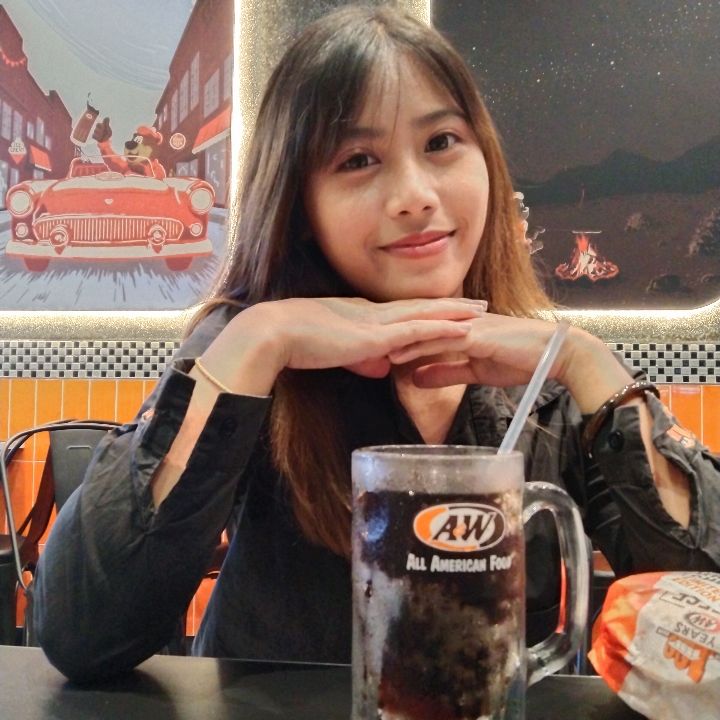 Aleeya Natasha 's avatar'