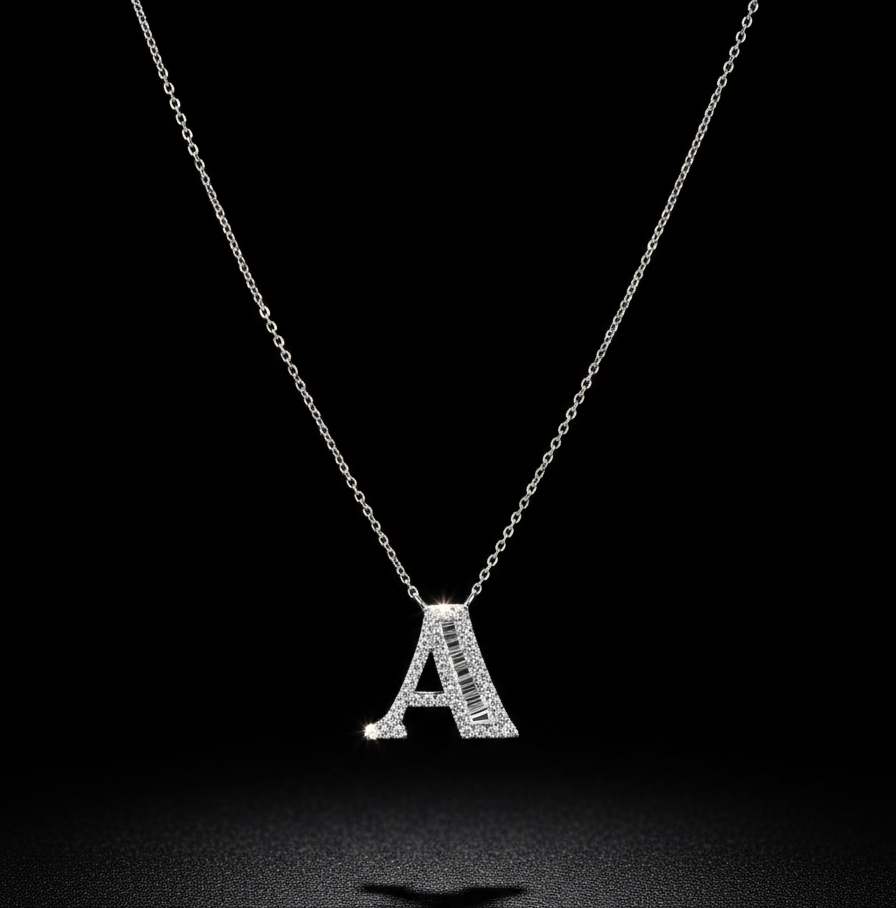 Naszyjnik z literą A "Collier Première Lettre™"
