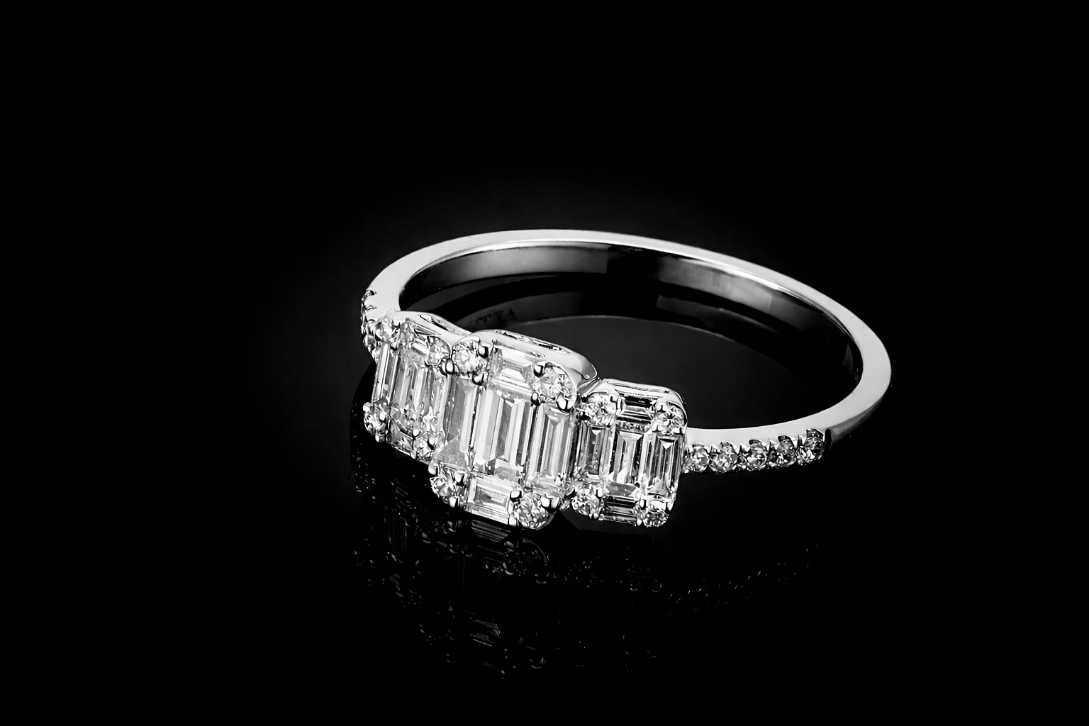 Pierścionek TripleInvisible™ 0.49ct