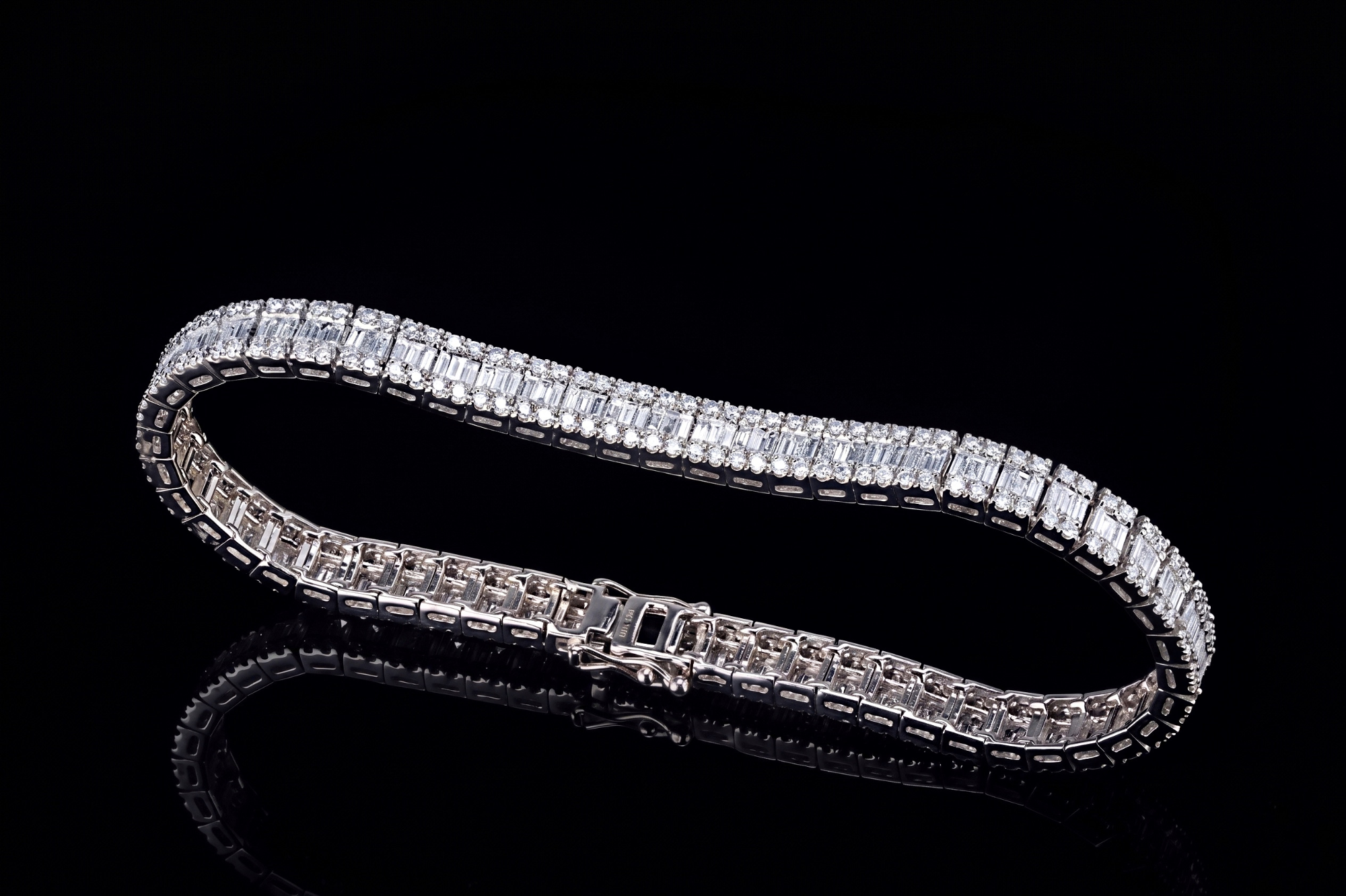 Bransoletka “InvisibleExcelsior™” 11.88 ct