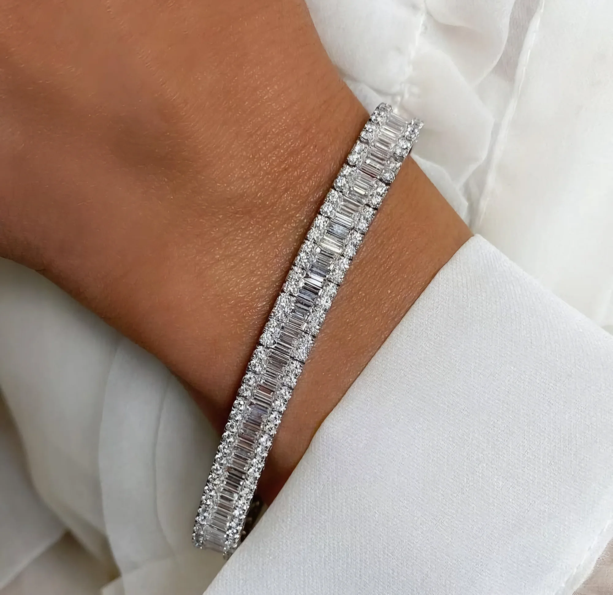 Bransoletka “InvisibleExcelsior™” 11.88 ct