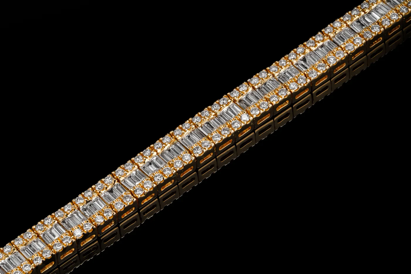 Bransoletka "InvisibleExcelsior™" 4.40ct