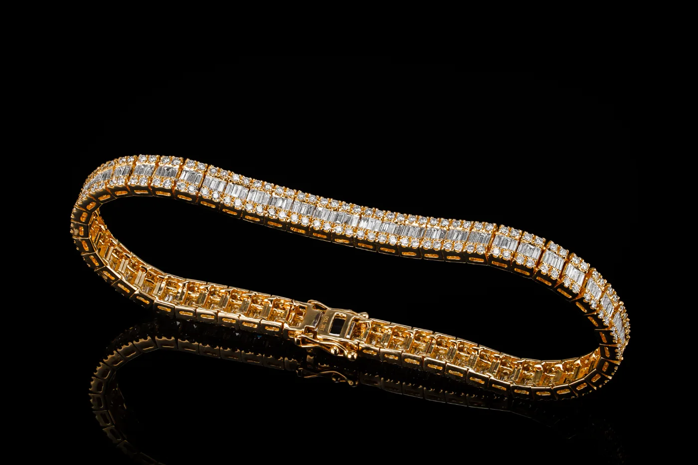 Bransoletka "InvisibleExcelsior™" 4.40ct