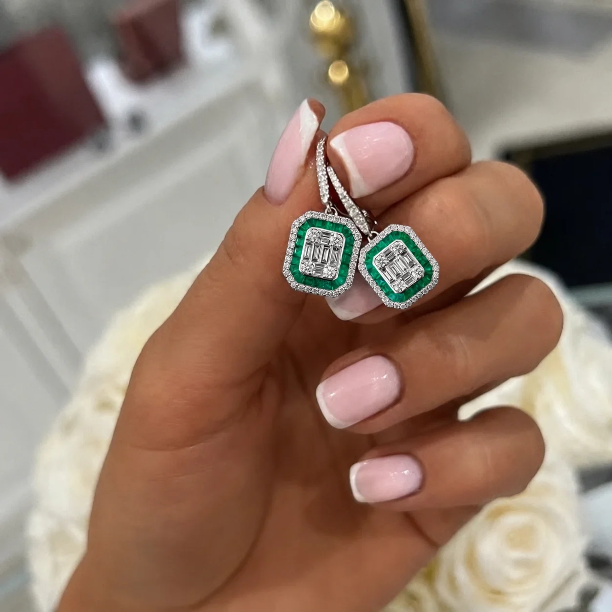Kolczyki "EmeraldCrest™"