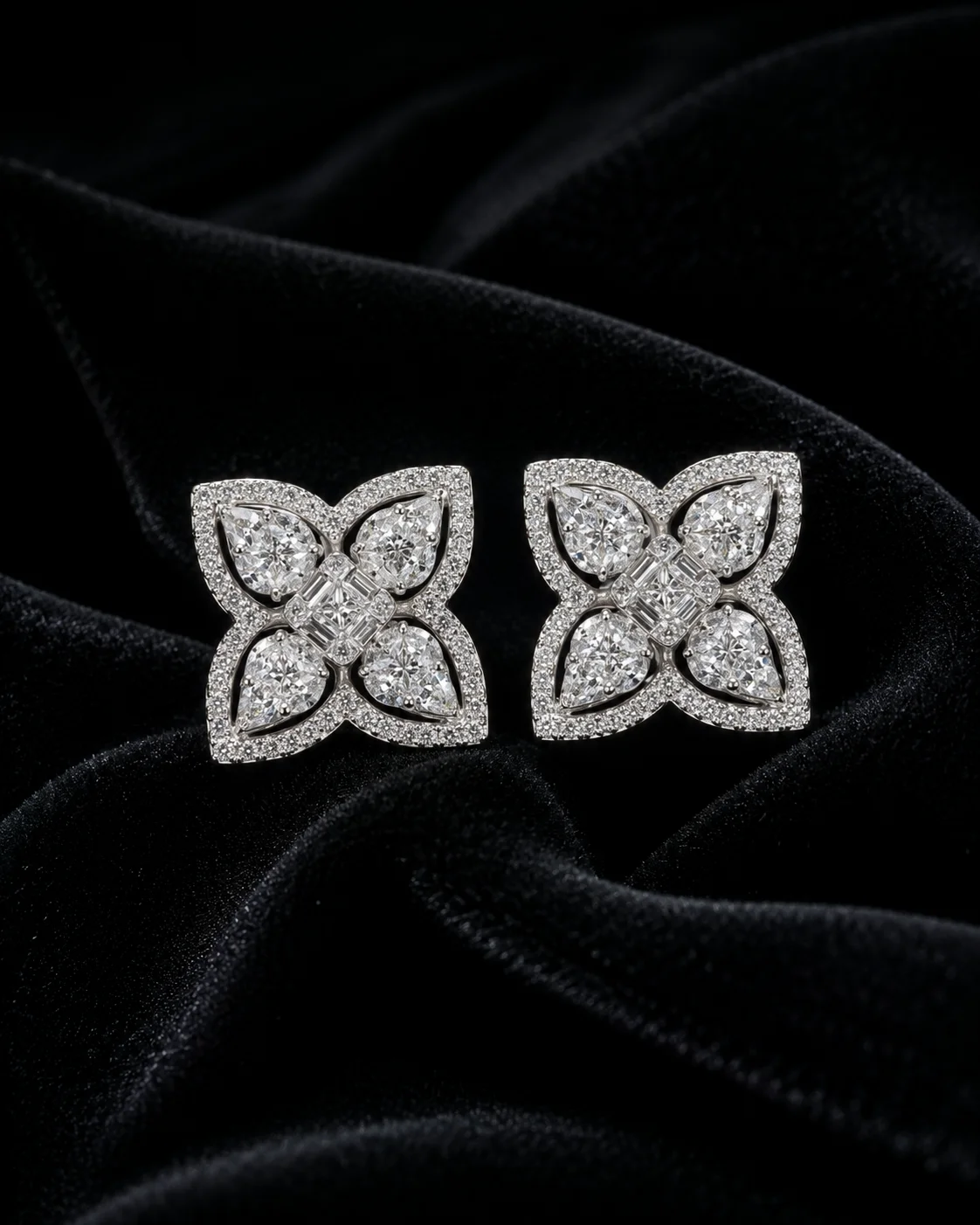 Kolczyki "SparkleBlossom™"