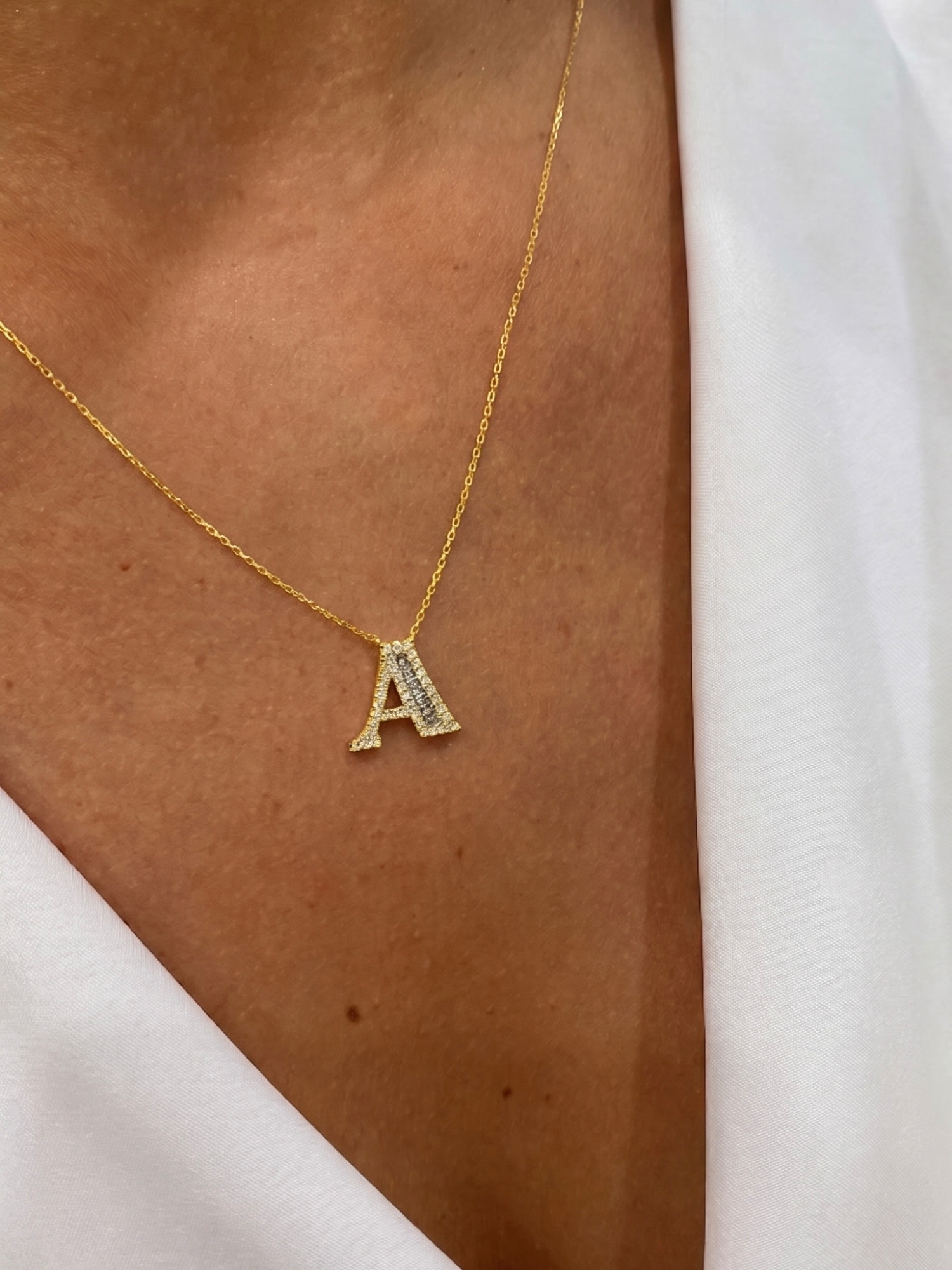 Naszyjnik z literą A "Collier Première Lettre™"