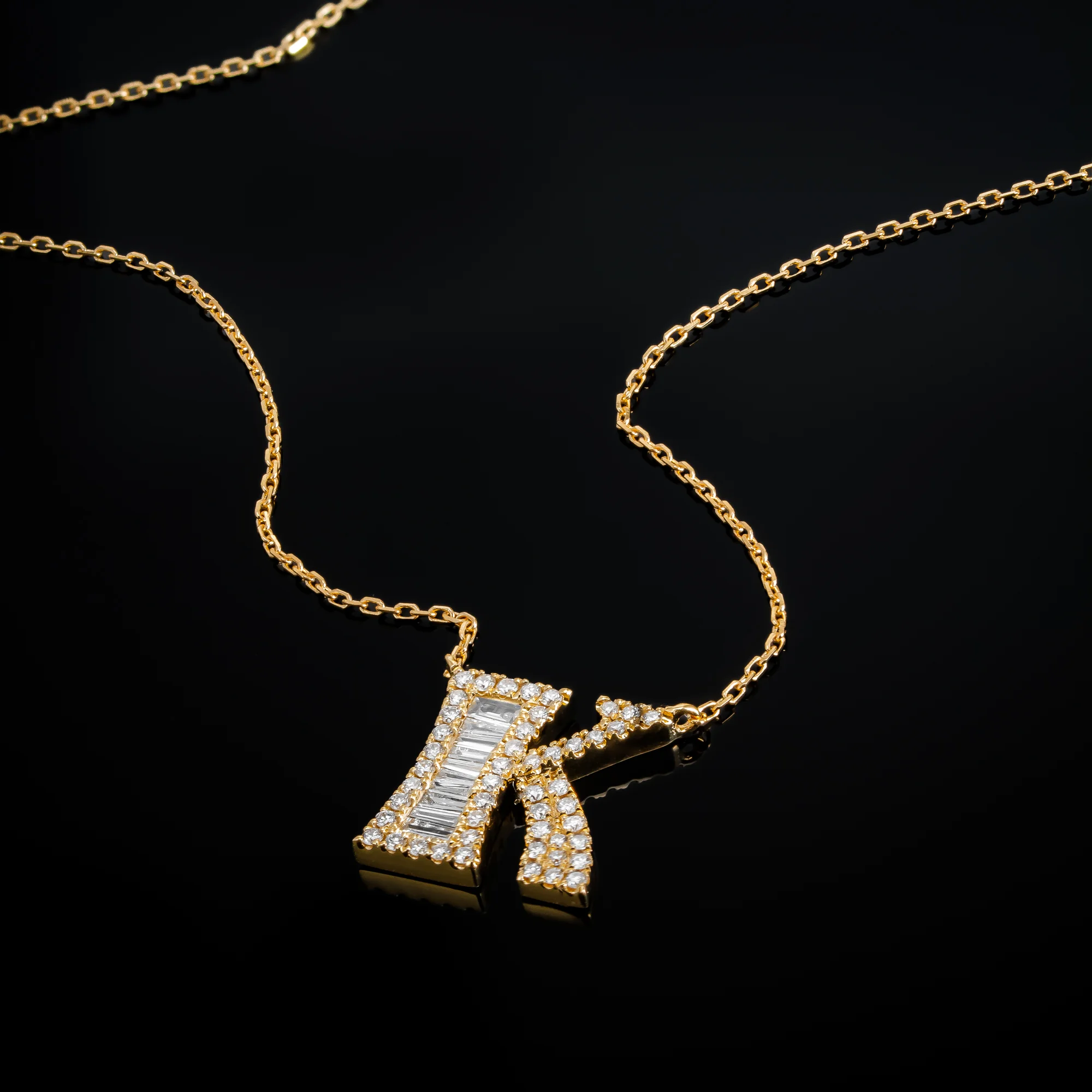 Naszyjnik z literą K "Collier Première Lettre™"