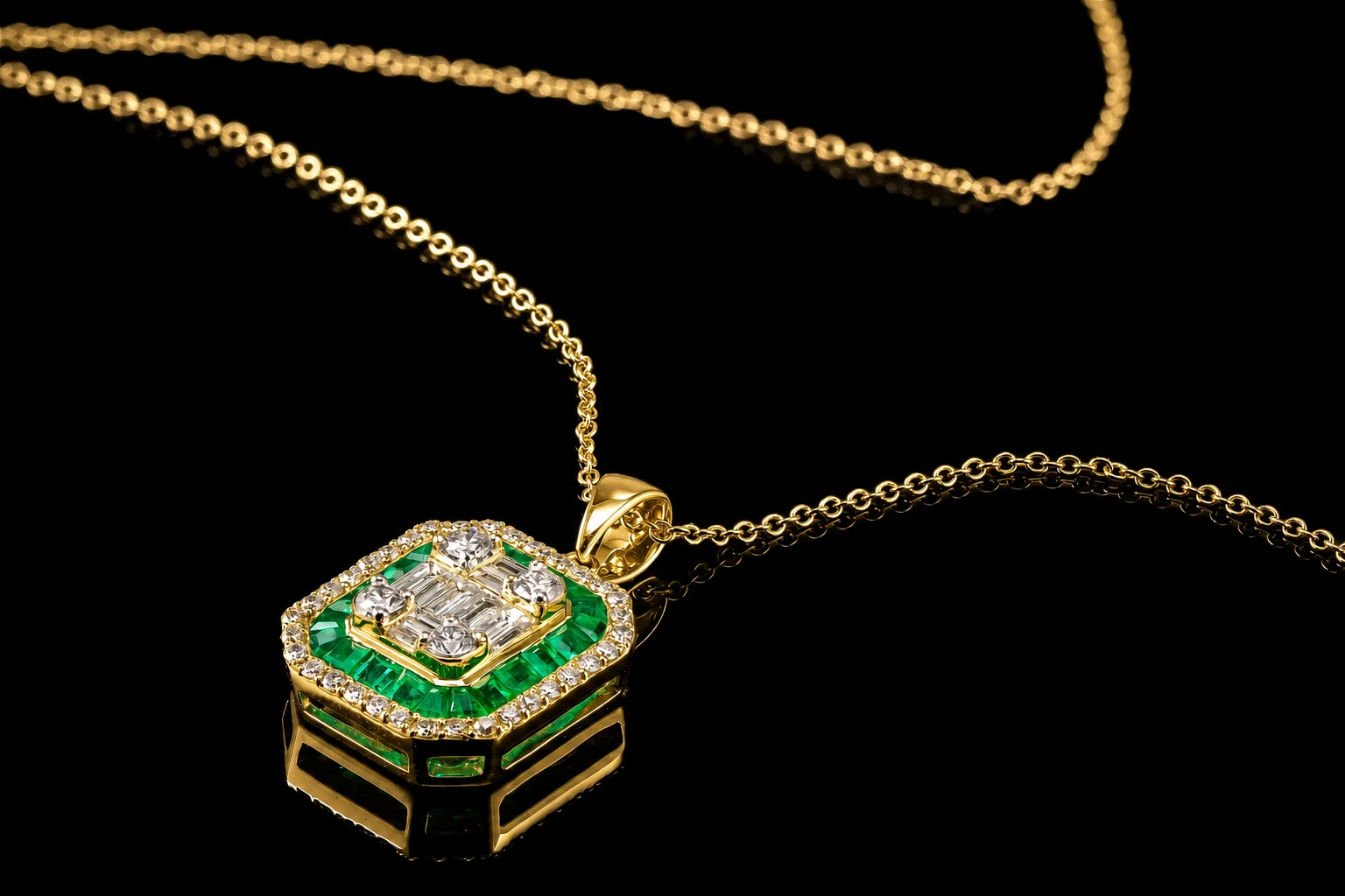 Naszyjnik "EmeraldVogue™"
