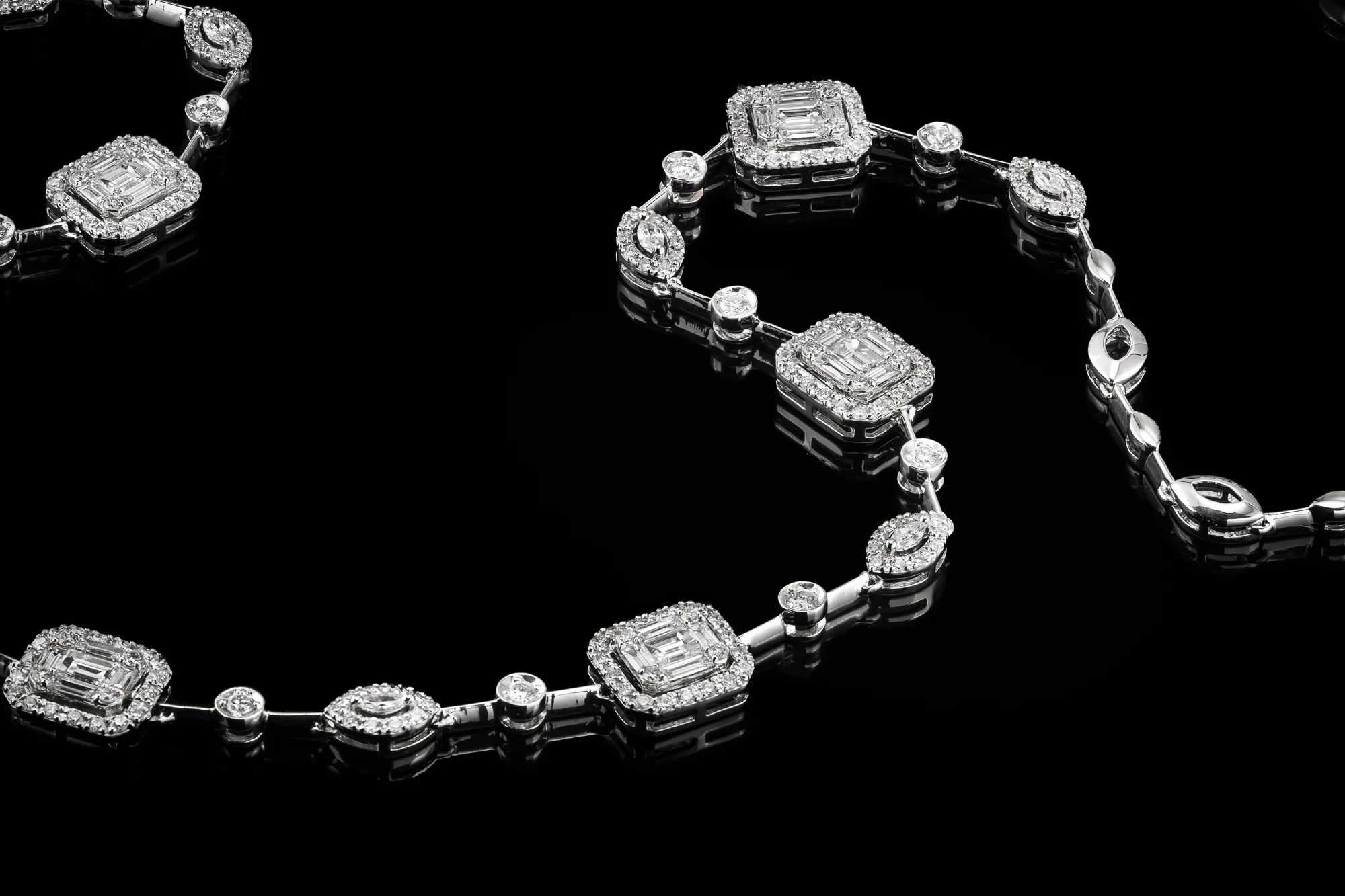 Naszyjnik "Invisible™" 3.00 ct