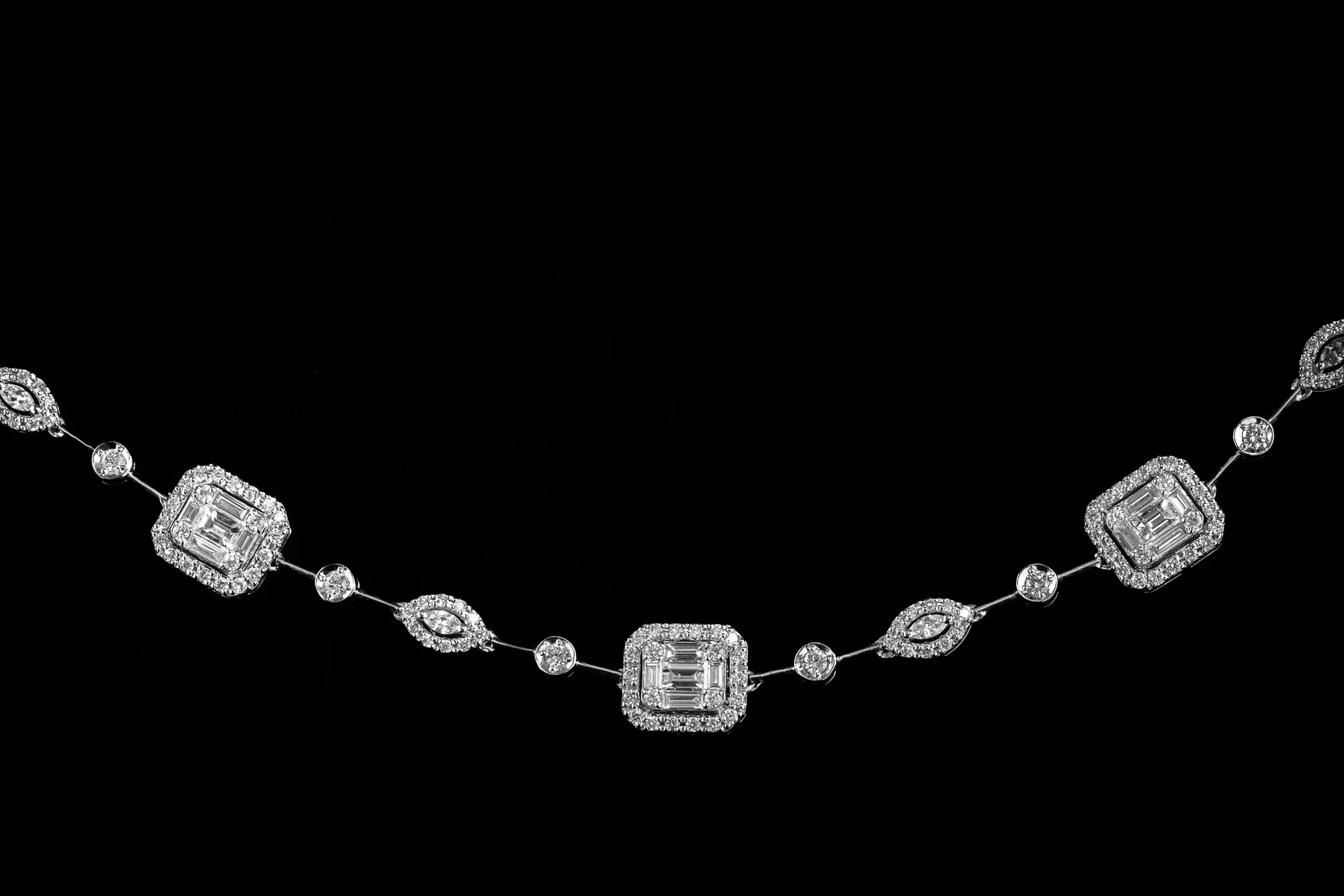 Naszyjnik "Invisible™" 3.00 ct