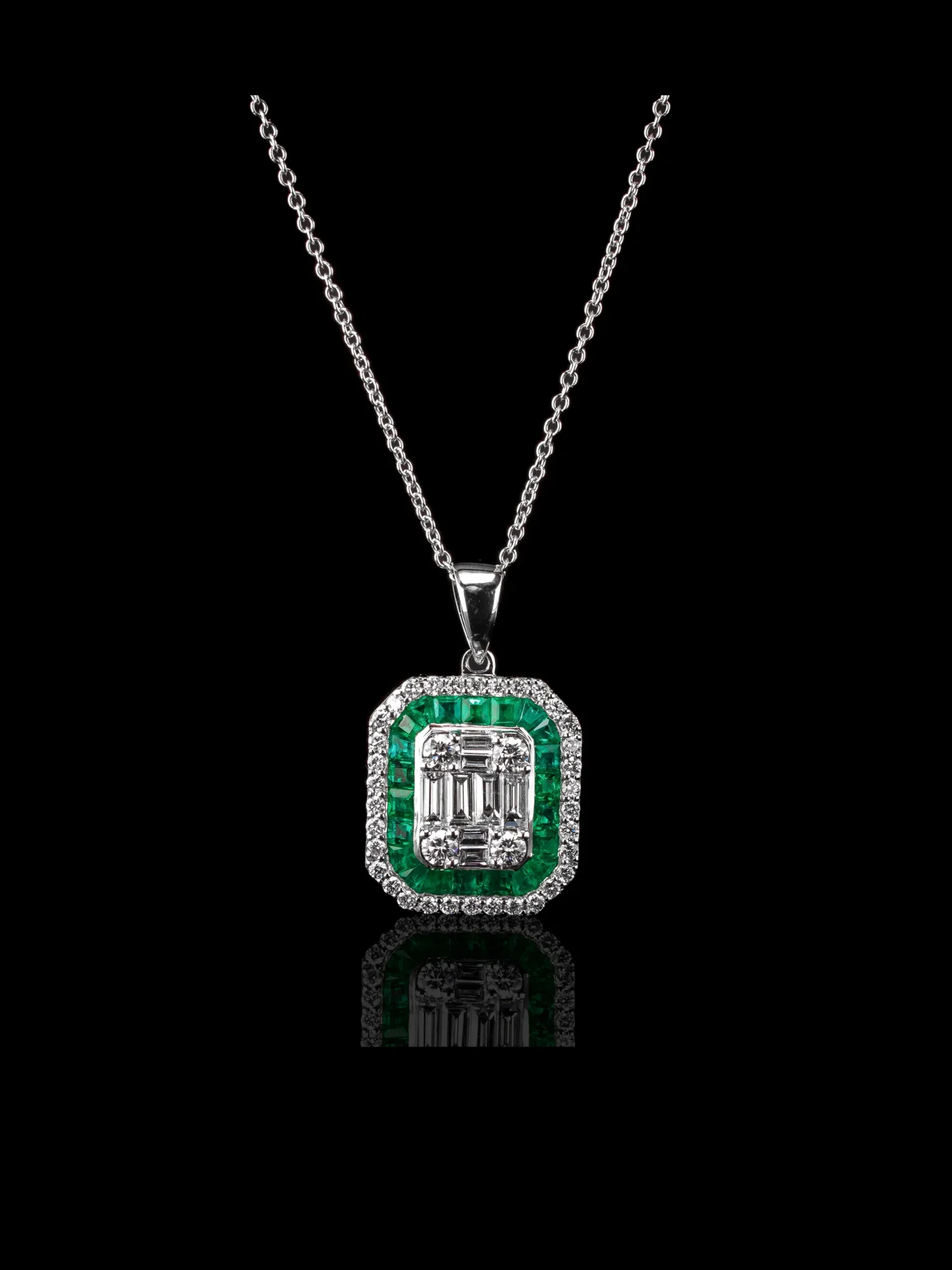 Naszyjnik "EmeraldVogue™"