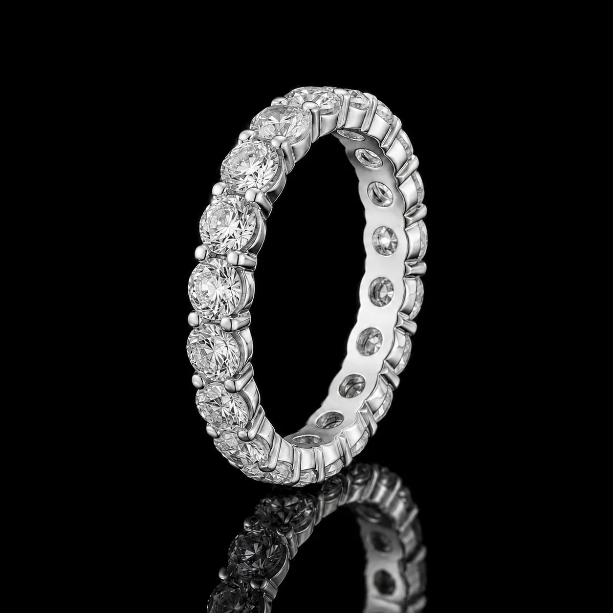 Obrączka „Eternity™" 2.50ct