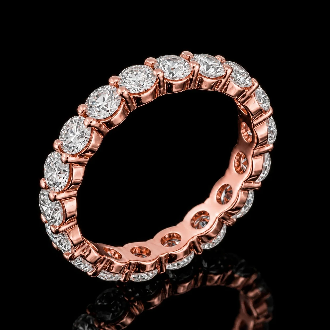 Obrączka „Eternity™" 2.50ct