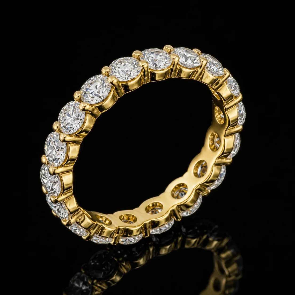 Obrączka „Eternity™" 2.50ct