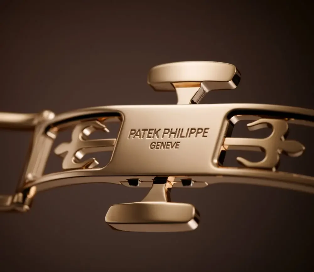 Patek Philippe Nautilus Travel Time Chronograph 5990/1R miniatura 5