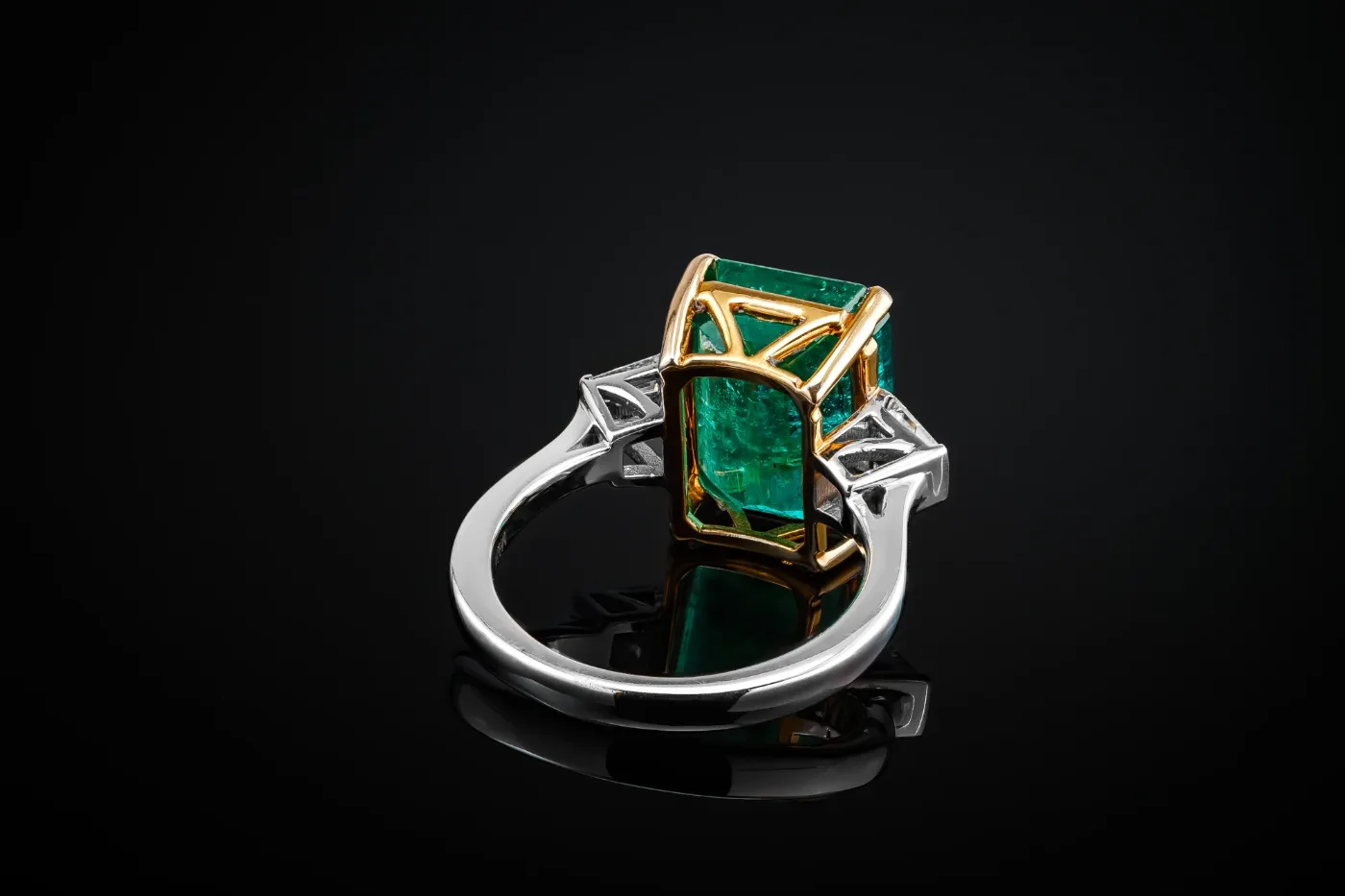 Pierścionek „EmeraldAscend™”