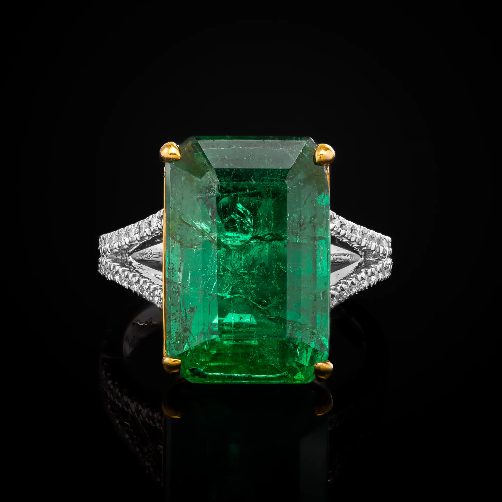 Pierścionek "EmeraldHeritage™"