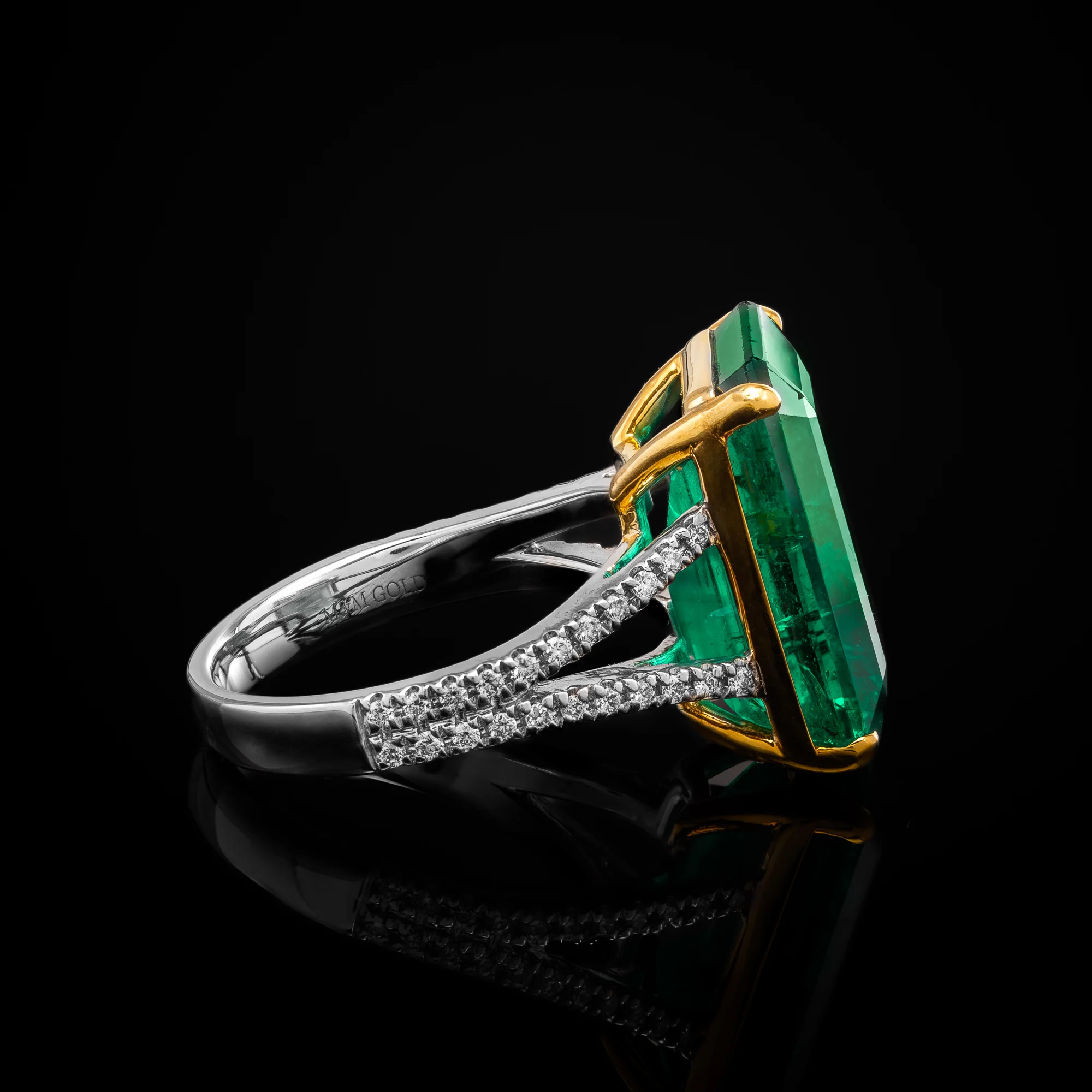 Pierścionek "EmeraldHeritage™"
