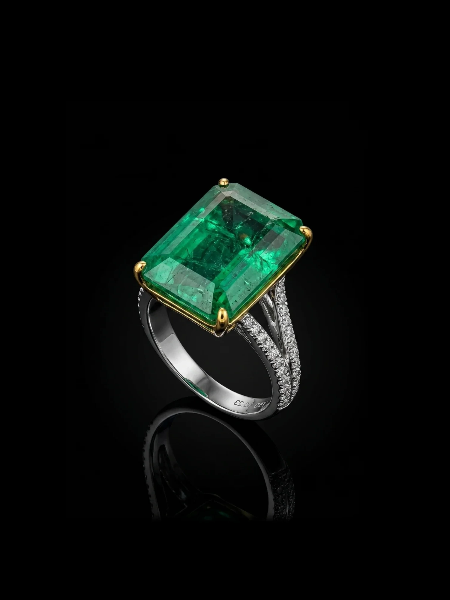 Pierścionek "EmeraldHeritage™"