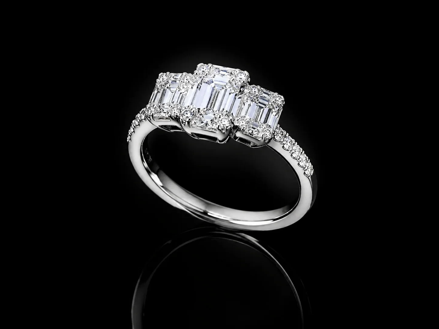 "EternalTrio™" Ring