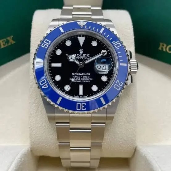 Rolex Submariner 126619LB miniatura 3