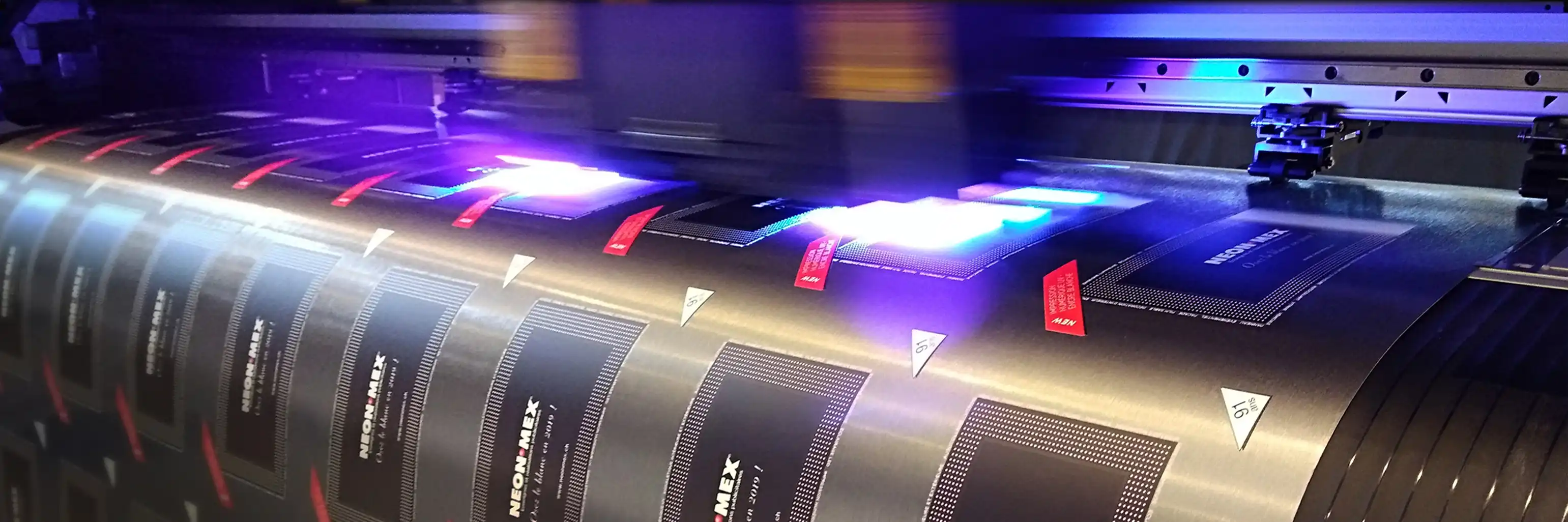 Neon Mex printing machine at work