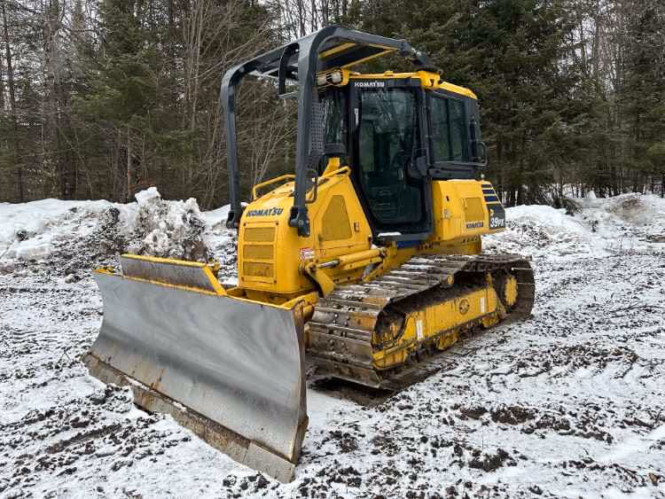 Komatsu D39PX Dozer