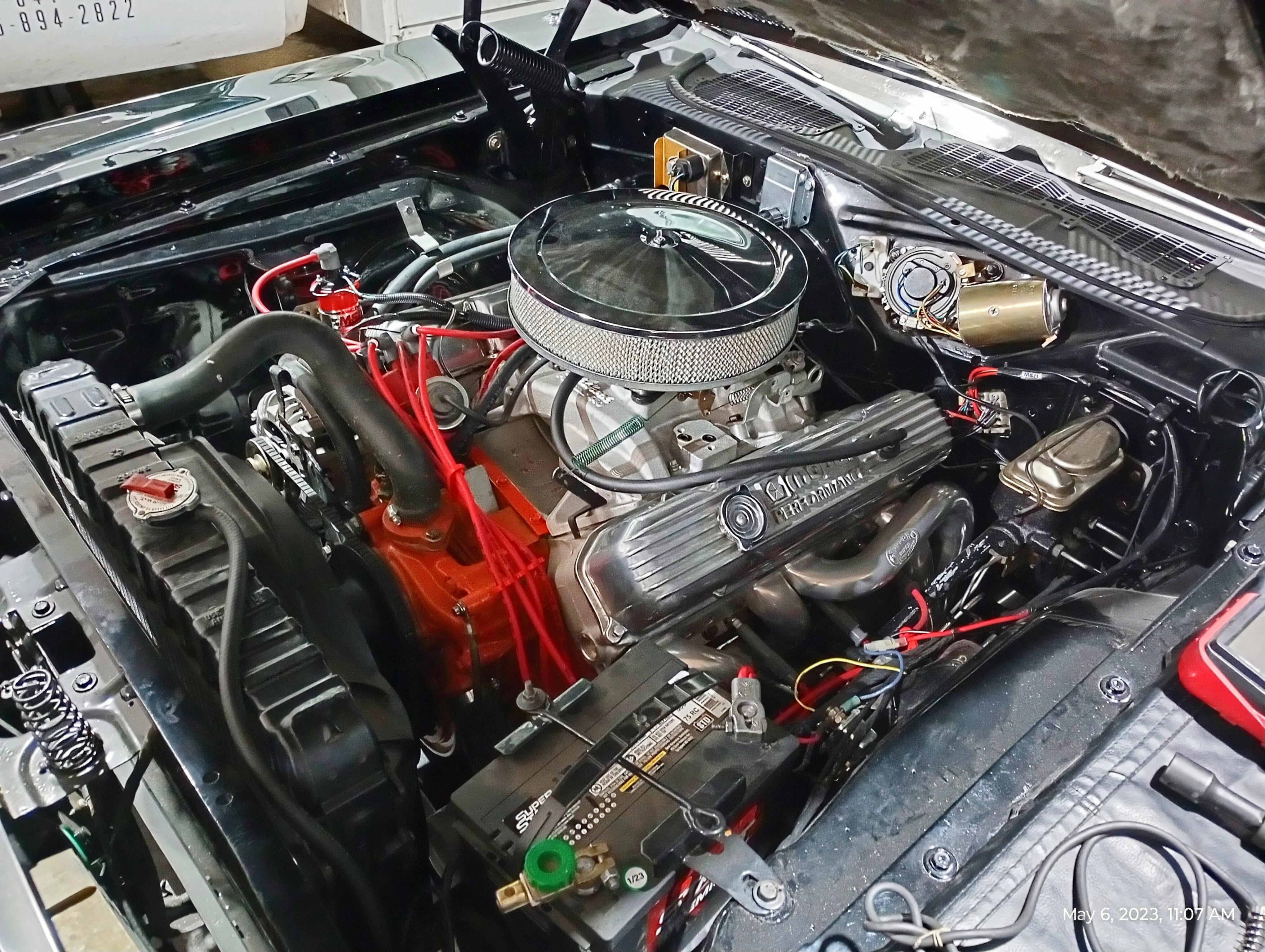 Mopar 440 motor