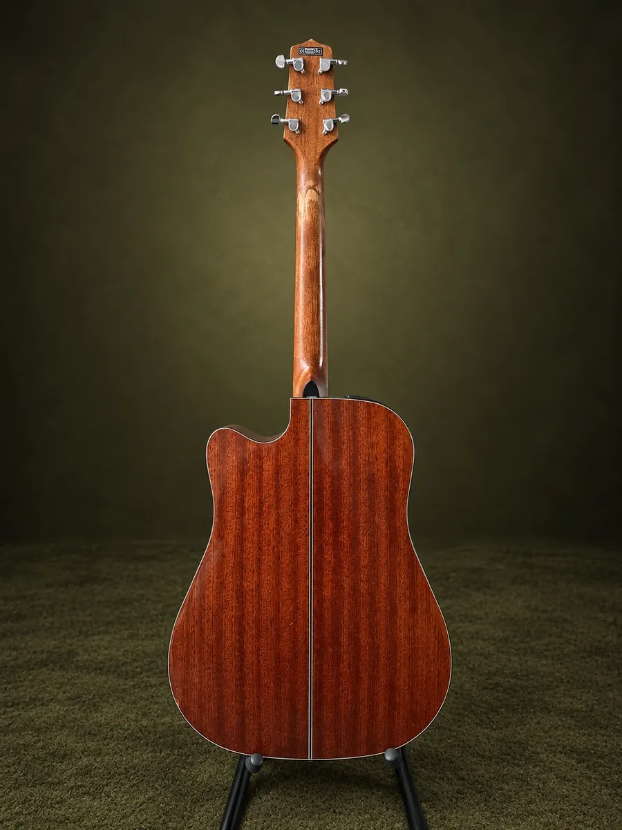 Takamine GD30ce — foto 2 de 6