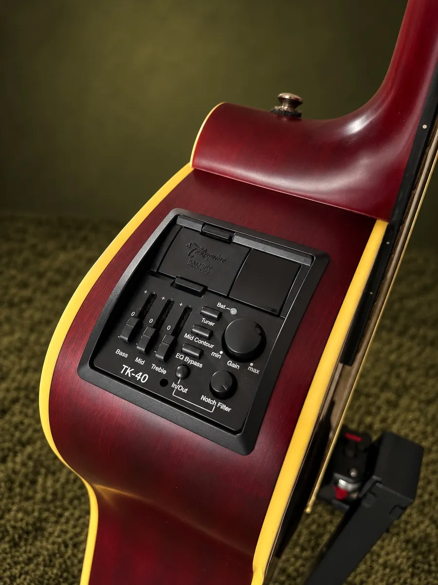 TAKAMINE EG5303SC Red — foto 7 de 8