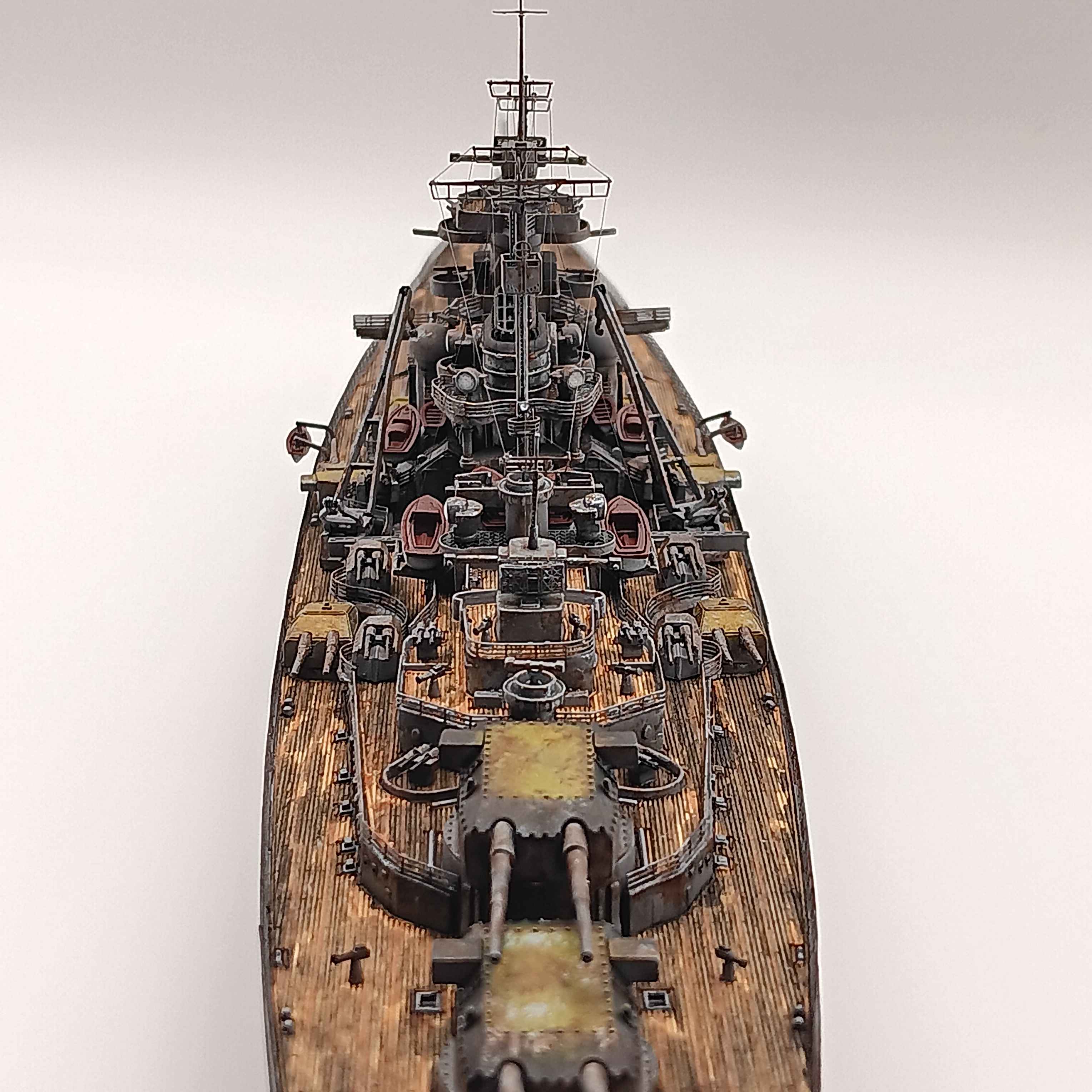 俾斯麥號戰艦 4
