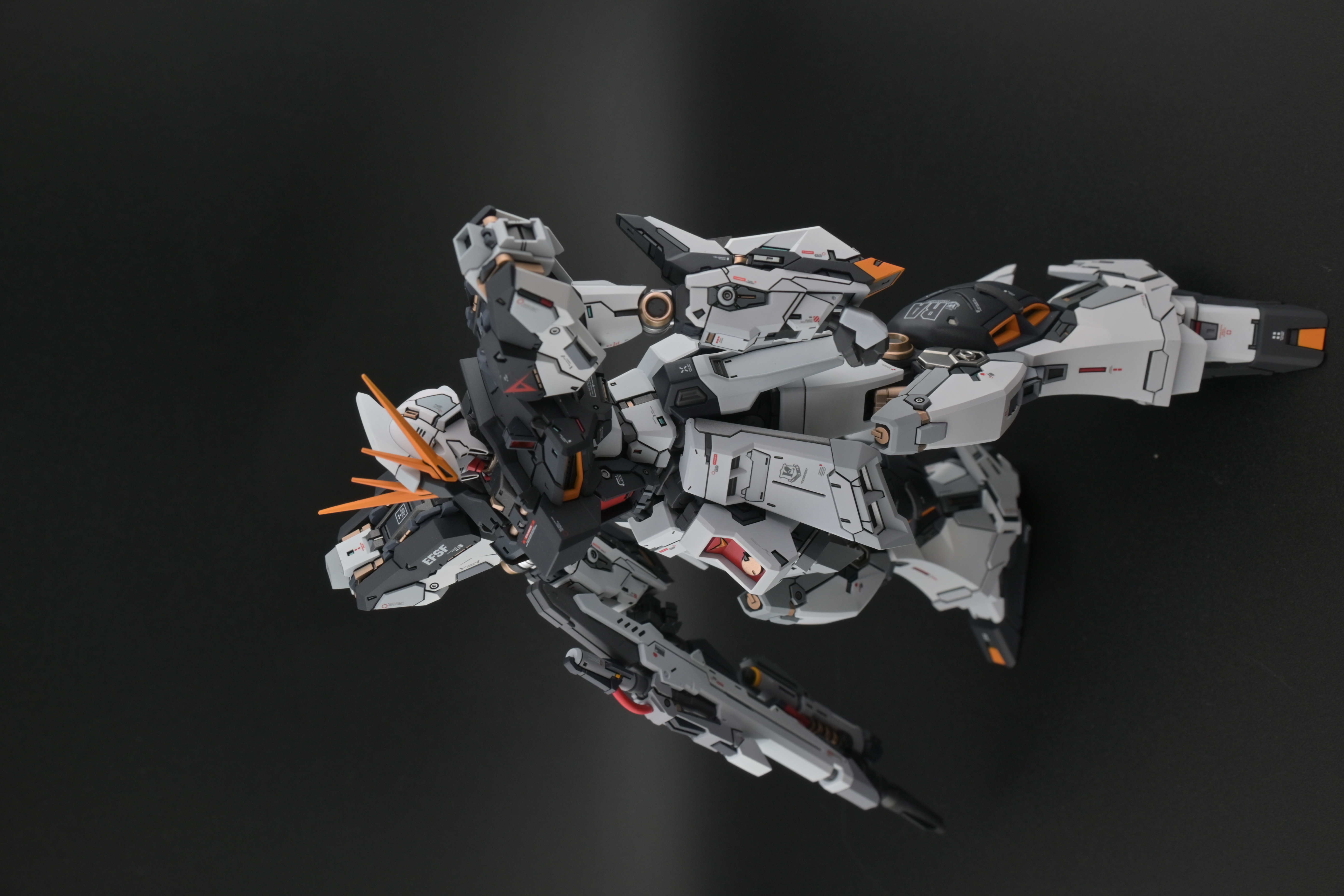 Hi-v Gundam Ver.CMM Garage kit 2