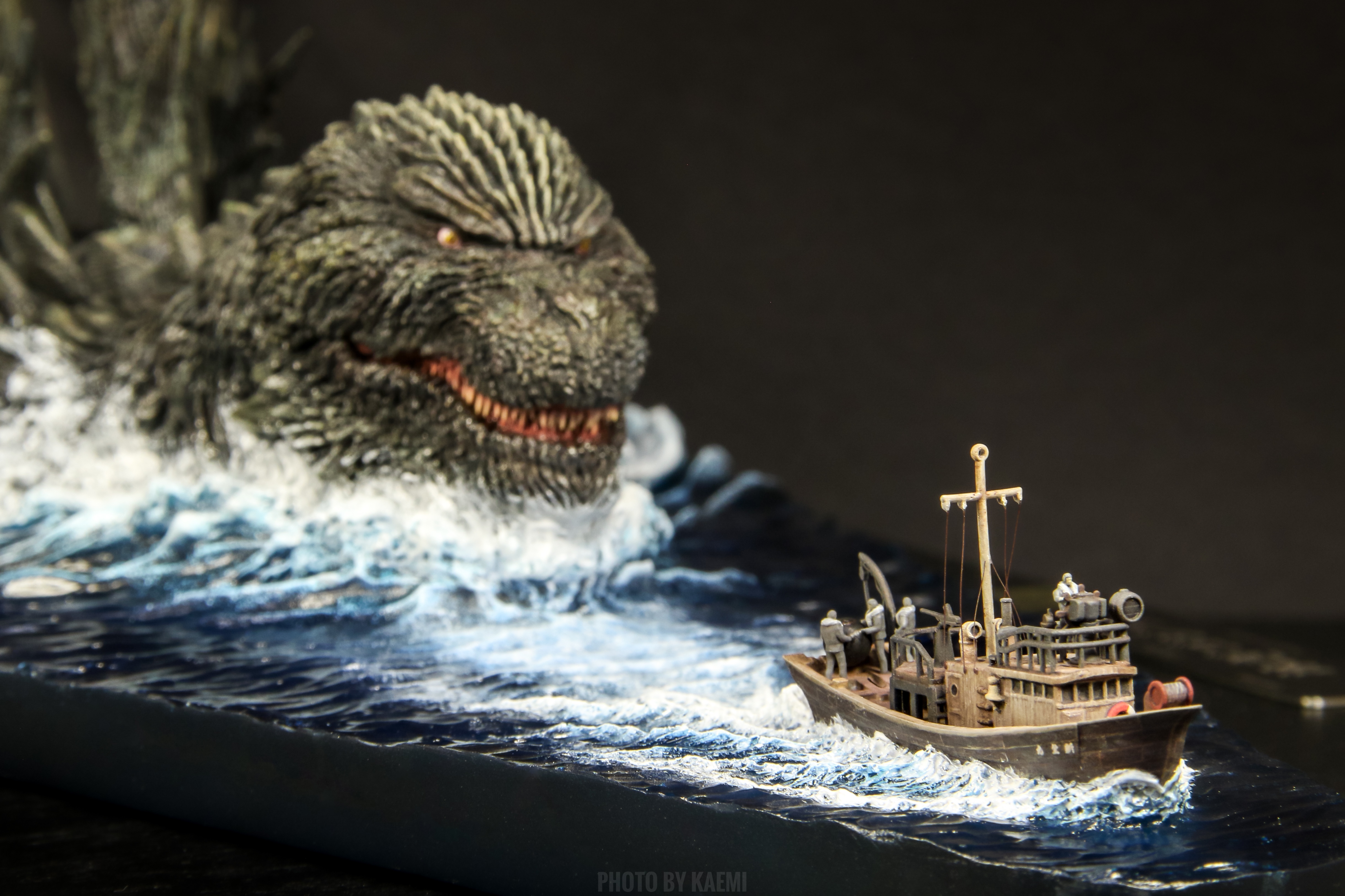 ゴジラー1.0 泳ぎゴジラ 3